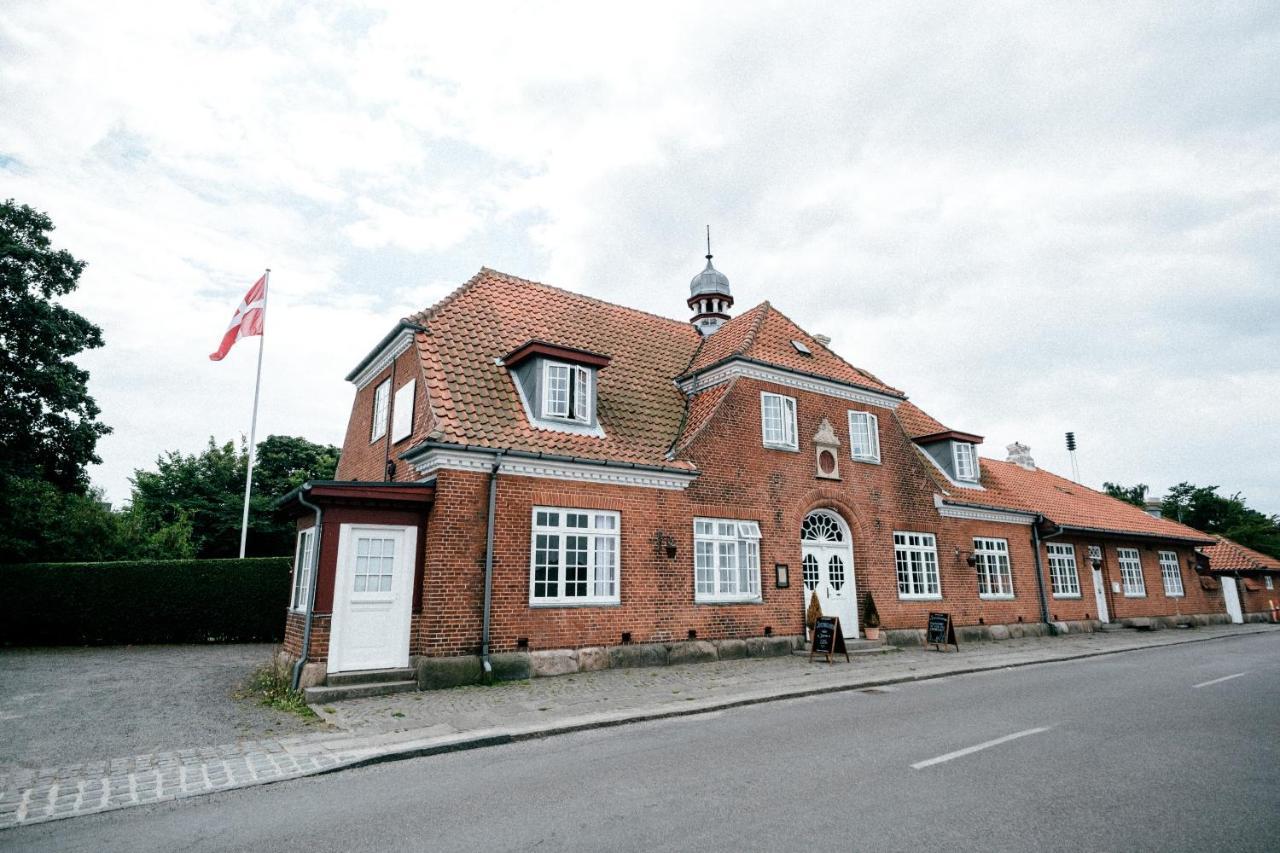 Langebjerg Pension & Spisested Allinge-Sandvig Exterior photo