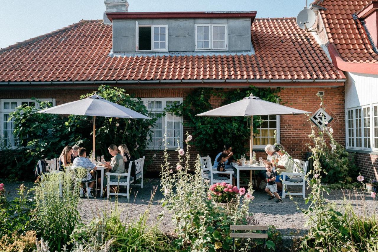 Langebjerg Pension & Spisested Allinge-Sandvig Exterior photo