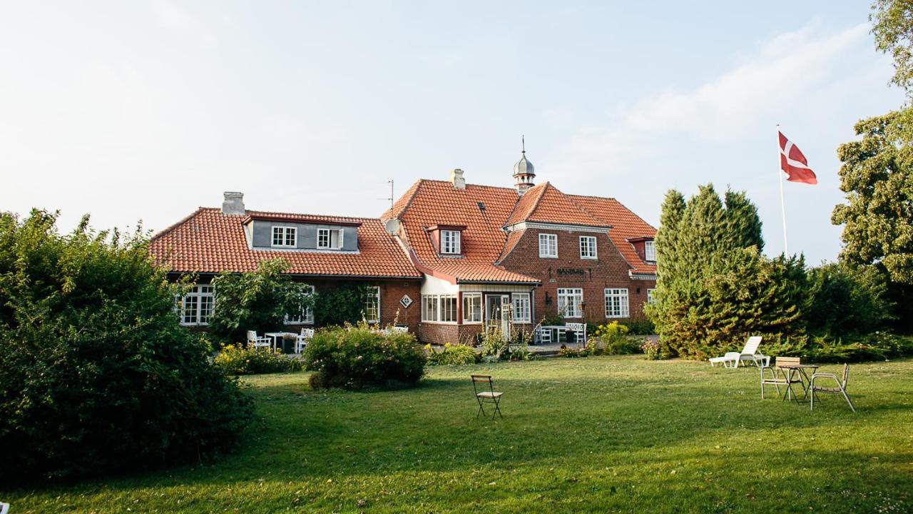 Langebjerg Pension & Spisested Allinge-Sandvig Exterior photo